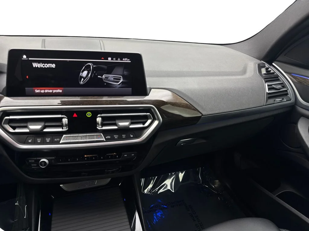 Used 2024 Gray BMW sDrive30i image 54