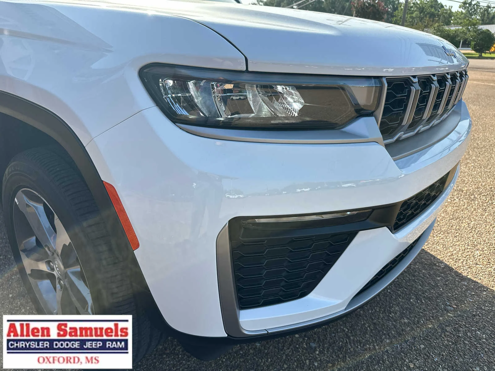 Used 2026 Bright White Clearcoat Jeep Limited image 51