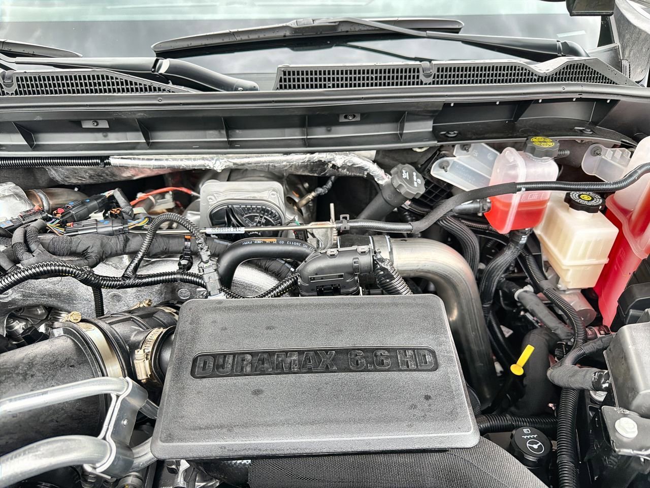 New 2026 Summit White GMC Denali Ultimate image 25