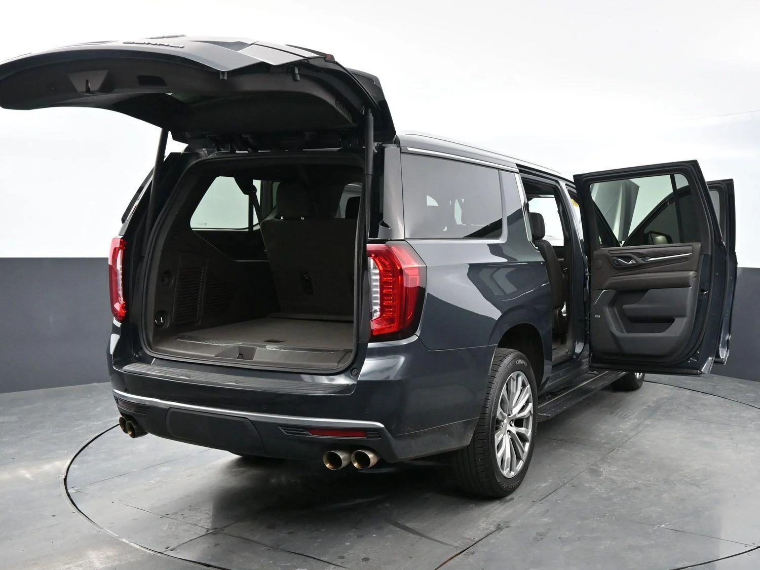 Used 2021 Hunter Metallic GMC Denali image 46