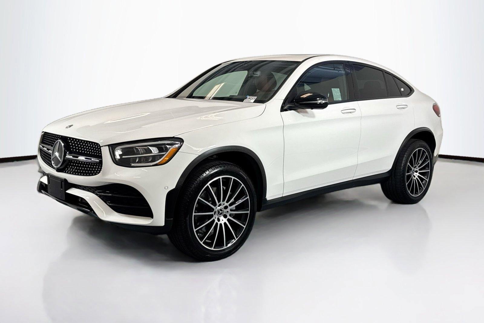 Used 2021 Polar White Mercedes-Benz GLC 300 image 1