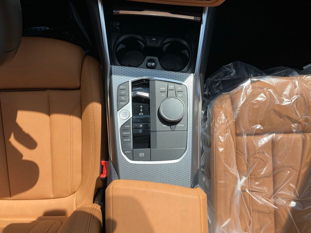 New 2026 Skyscraper Grey Metallic BMW 330i xDrive image 10