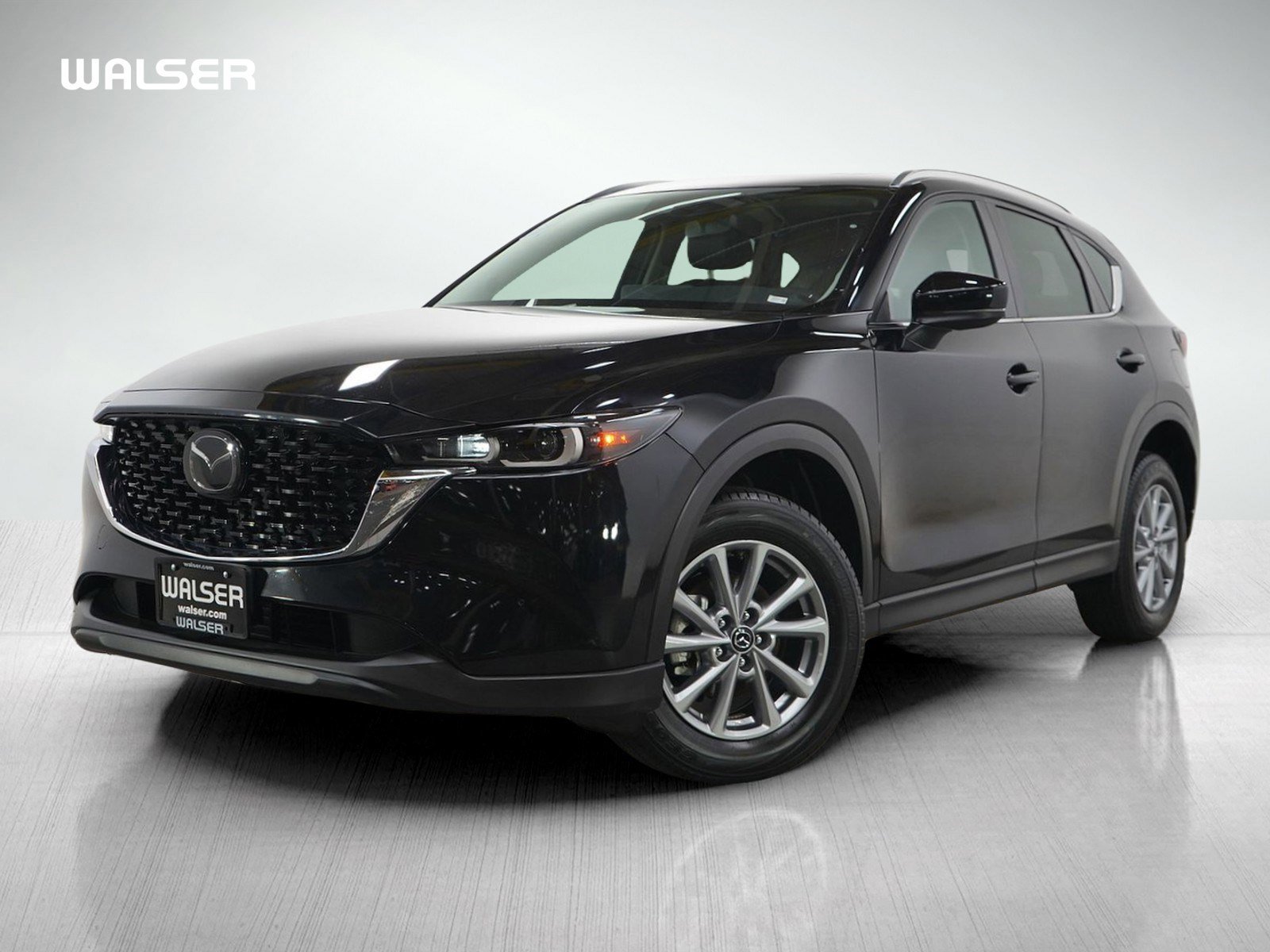 2023 Mazda CX-5 S Preferred package Auto AWD's photo