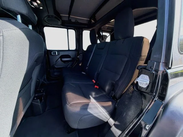 Used 2021 Black Jeep Unlimited Sport S image 25