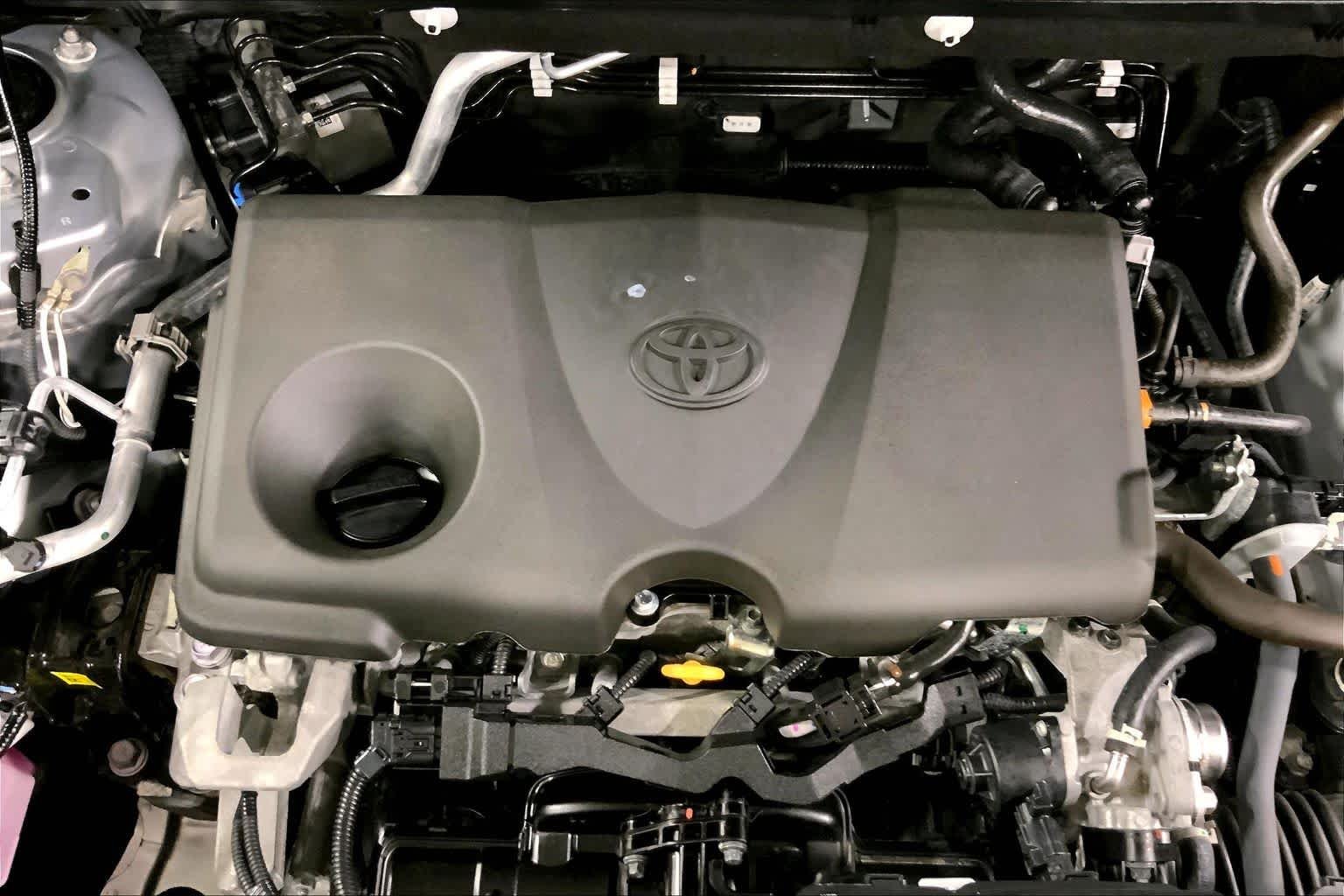 2025 Toyota RAV4 XLE - Photo 65