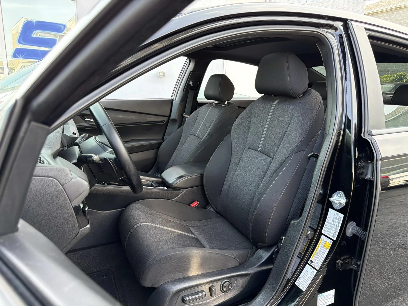 2023 Honda Accord Hybrid Sport - Photo 19