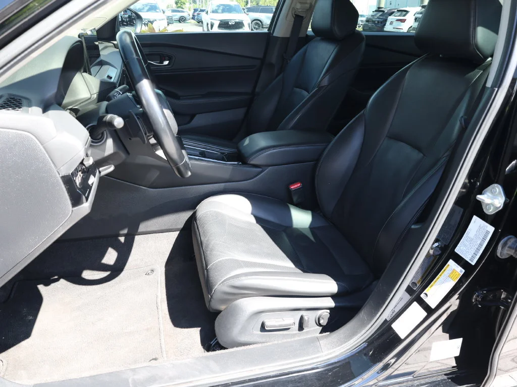 Used 2024 Black Honda Touring image 15