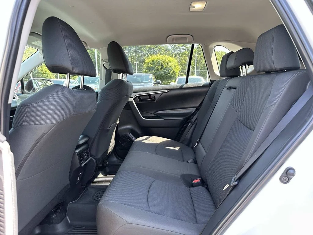 Used 2024 White Toyota LE image 17