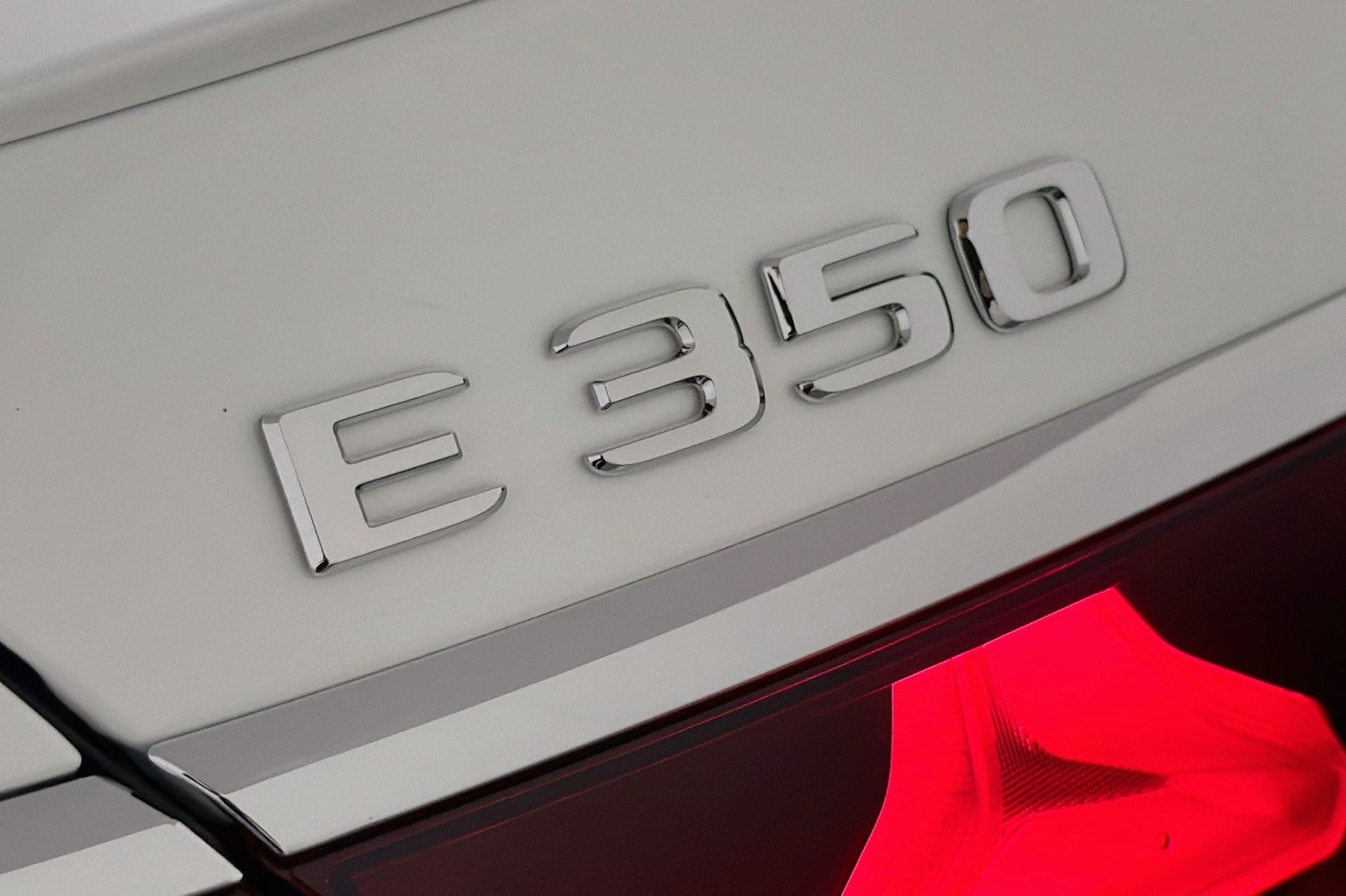 New 2027 Polar White Mercedes-Benz E 350 RWD Sedan image 8