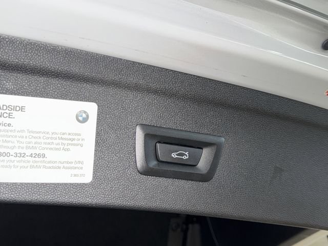 2023 BMW iX Base - Photo 14