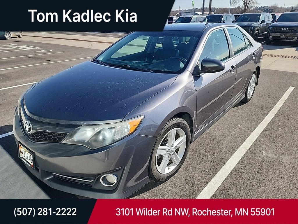 2014 Toyota Camry SE