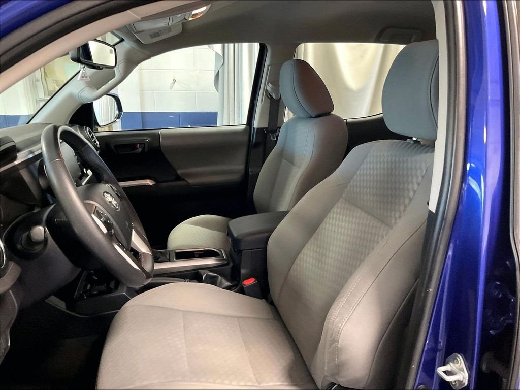 Used 2023 Blue Toyota SR5 image 10