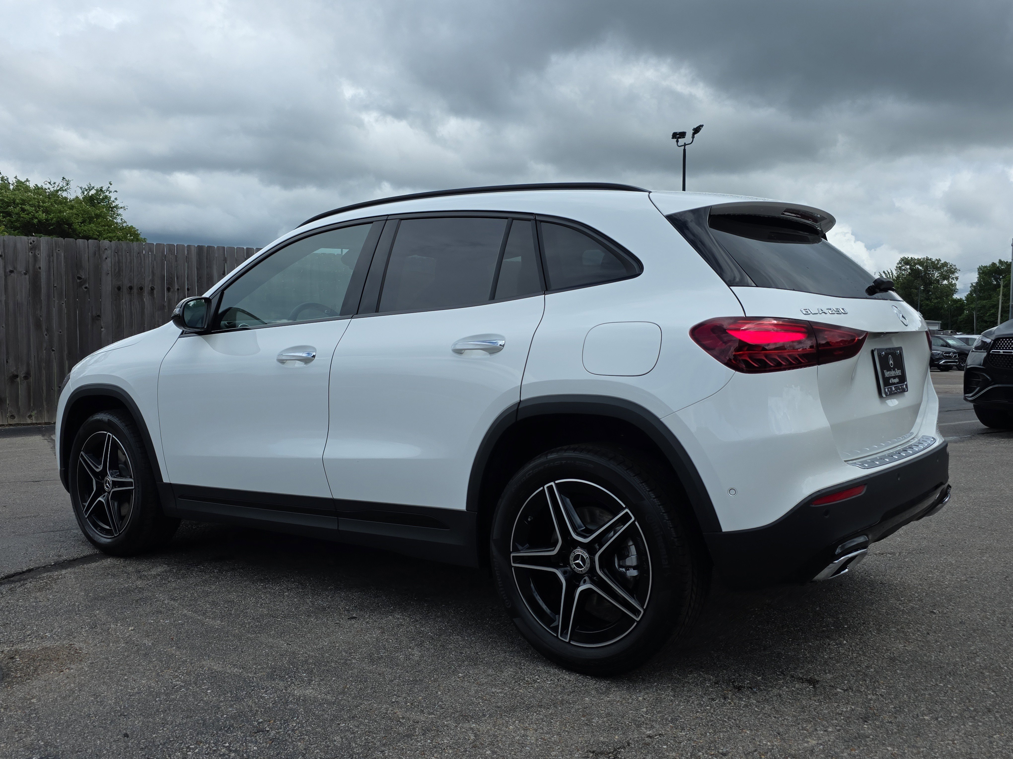 New 2026 Polar White Mercedes-Benz GLA 250 image 31