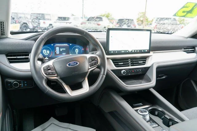 2025 Ford Explorer Active - Photo 13