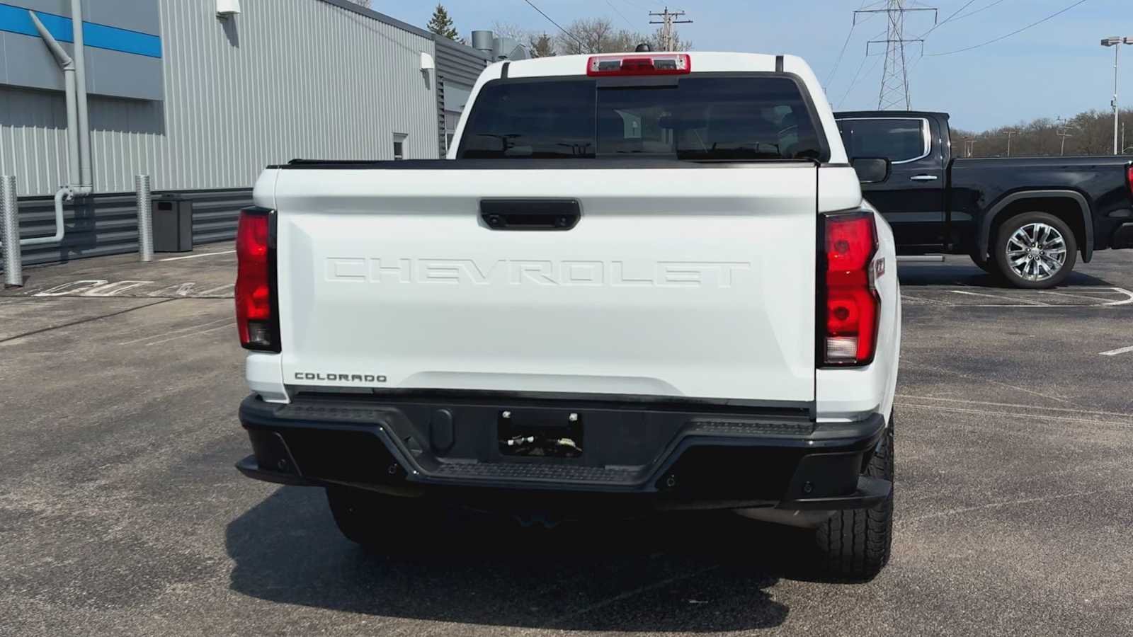 Certified Used 2023 Summit White Chevrolet Z71 image 4