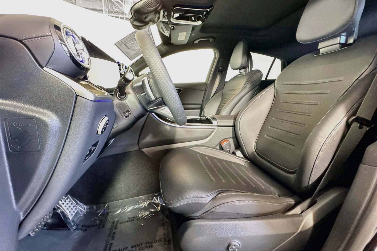New 2027 Black Mercedes-Benz GLC 300 image 18