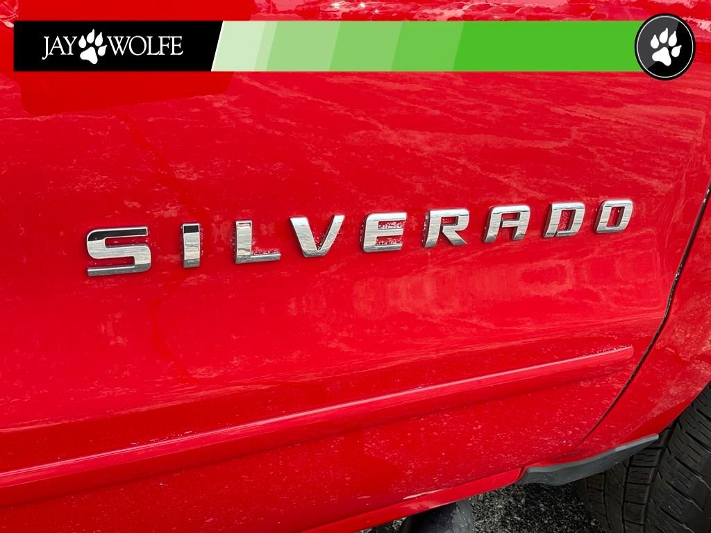 Used 2015 Red Chevrolet LT image 22