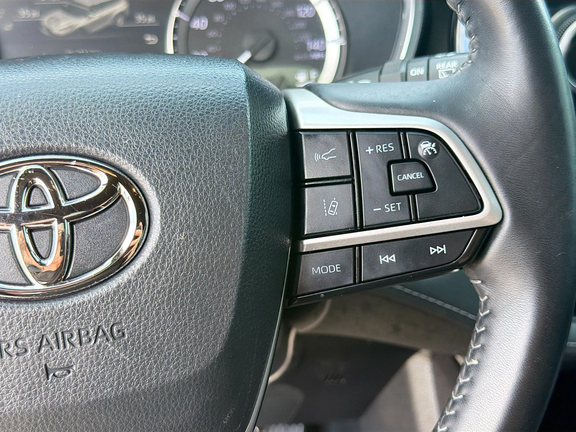 Used 2023 Pearl Toyota XSE image 40