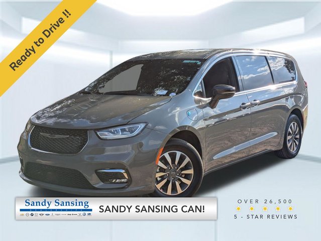 2025 Chrysler Pacifica Hybrid Select