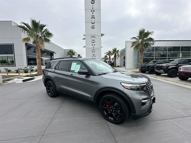 2024 Ford Explorer ST 4WD's photo
