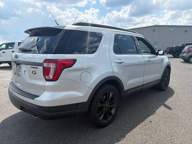 Used 2019 Silver Ford XLT image 3