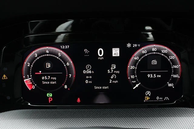 2026 Volkswagen Golf GTI SE - Photo 12