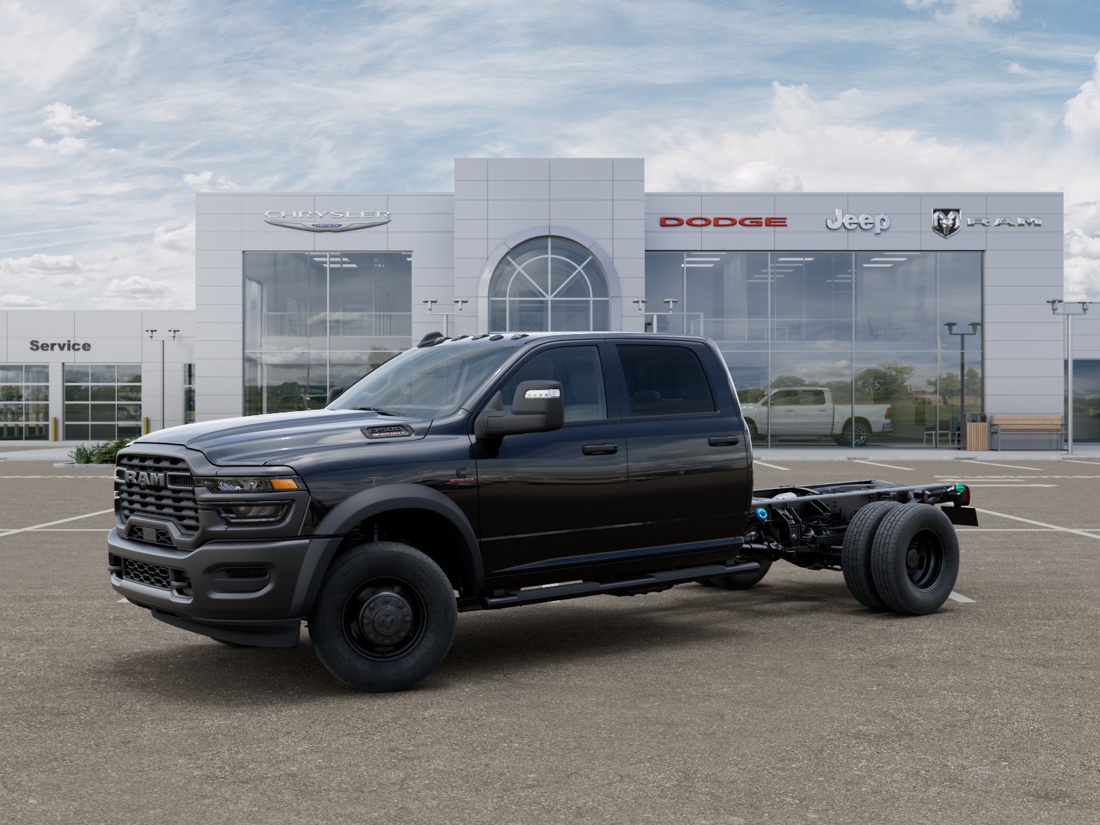 New 2026 Diamond Black Crystal Pearl-Coat Exterior Paint RAM Tradesman image 2