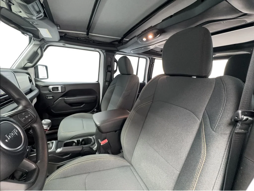 Used 2025 White Jeep Sport image 17