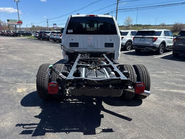 New 2026 Oxford White Ford F-350® XL image 14
