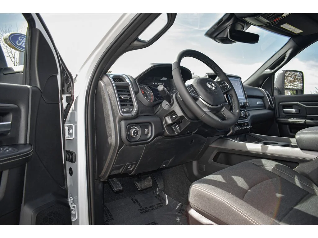 2025 RAM 2500 Big Horn - Photo 13