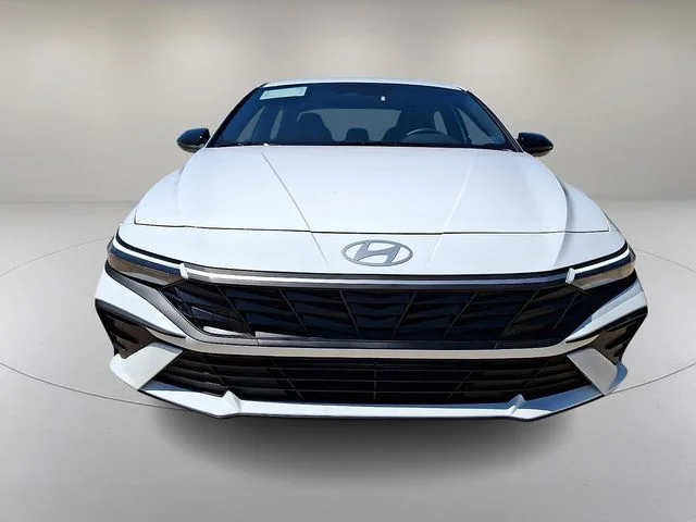 New 2026 White Hyundai SEL Sport image 2