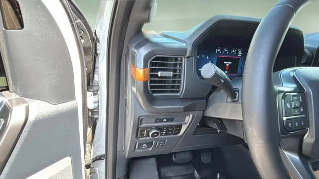 Used 2025 White Ford Tremor image 22