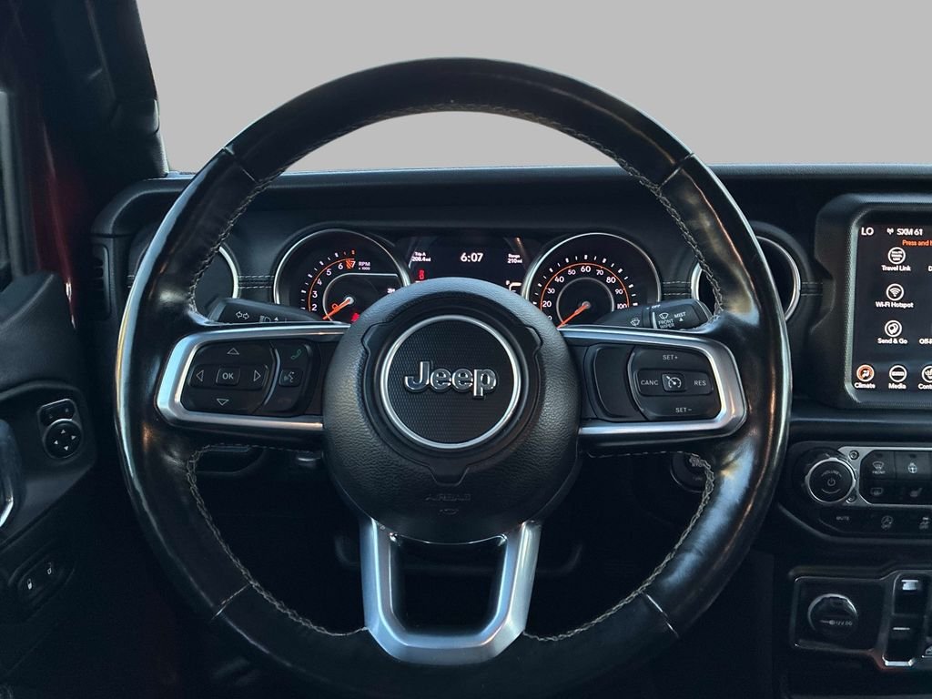 Used 2021  Jeep Overland image 18