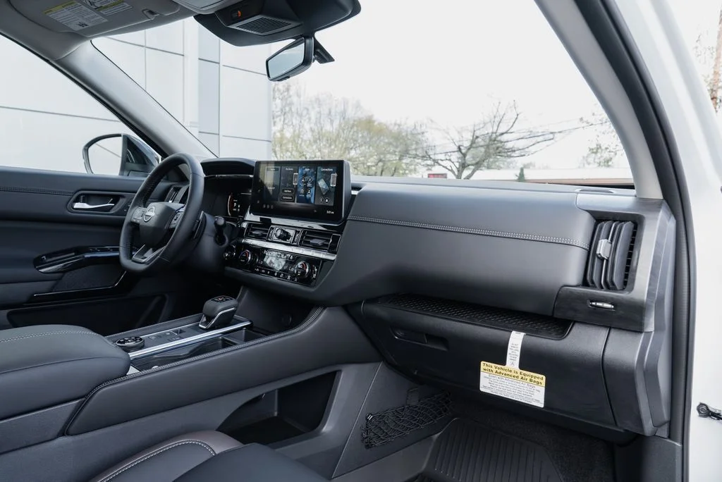 New 2026 Everest White Pearl TriCoat Nissan Platinum image 30