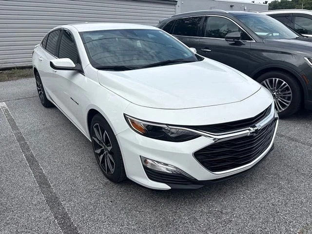 Used 2023 White Chevrolet RS image 4