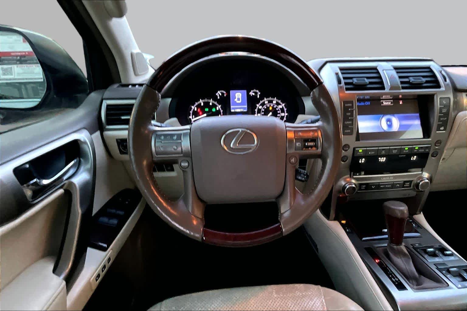 Used 2014 Tungsten Pearl Lexus Luxury image 5