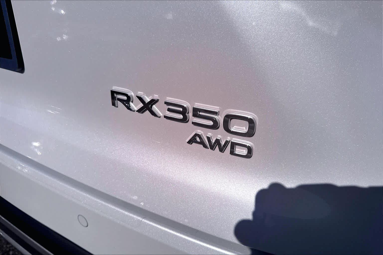 Used 2024 Eminent White Pearl Lexus Luxury image 30
