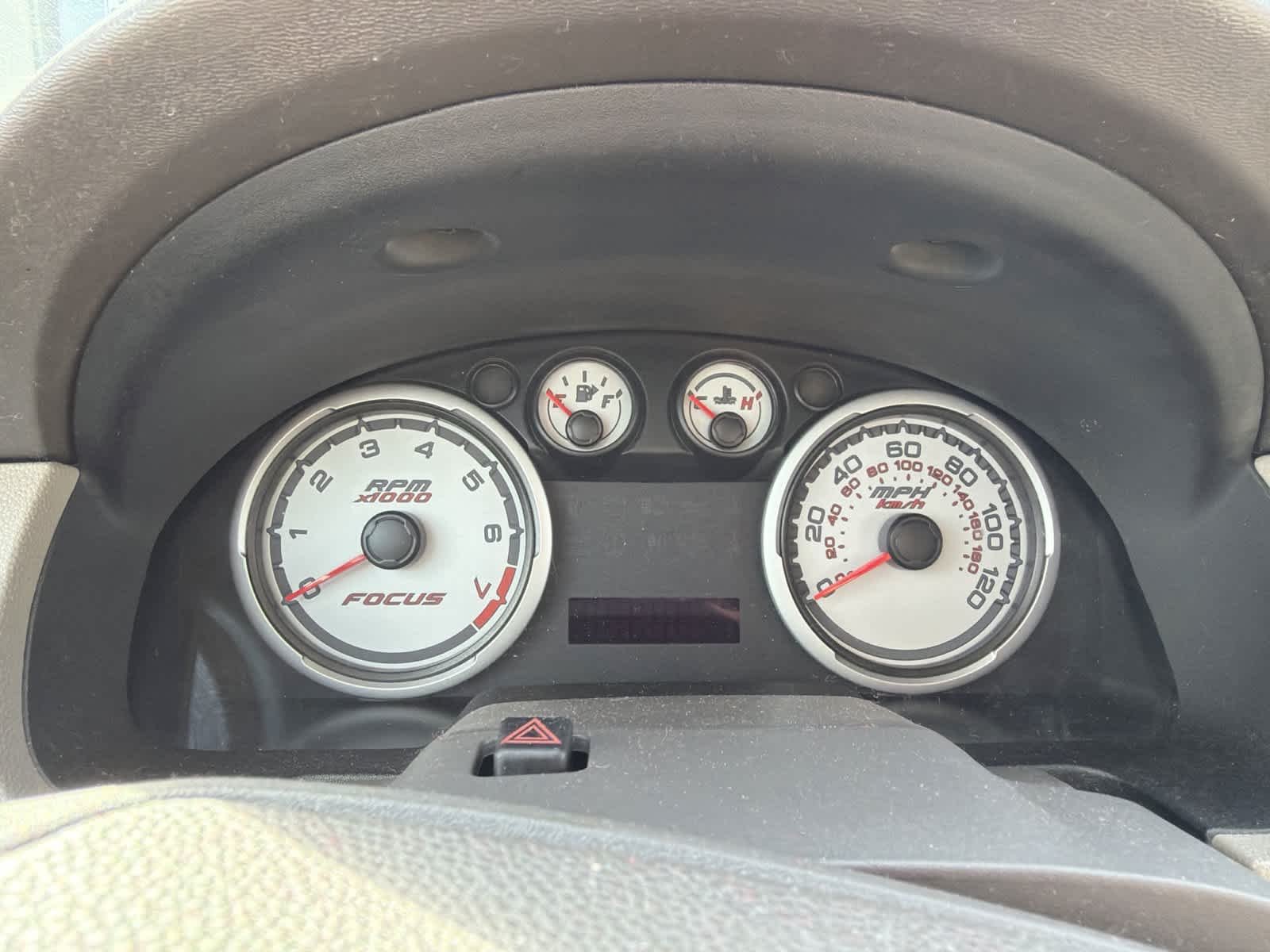 Used 2010  Ford SE image 14