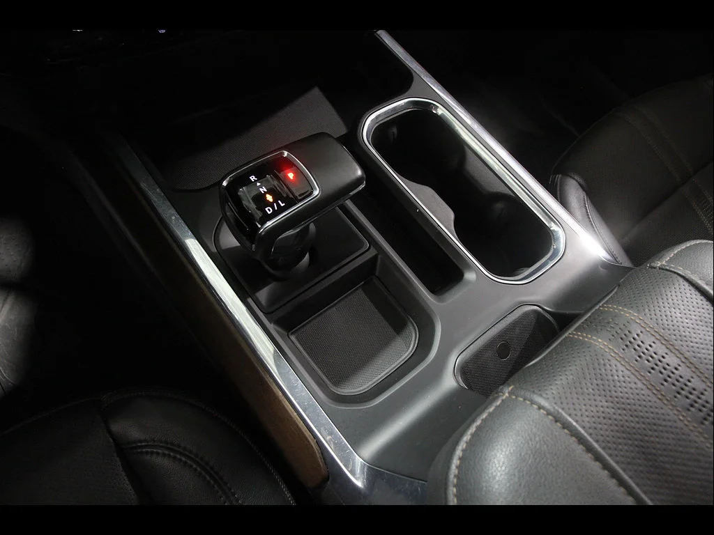 Used 2023 BLACK Chevrolet High Country image 17