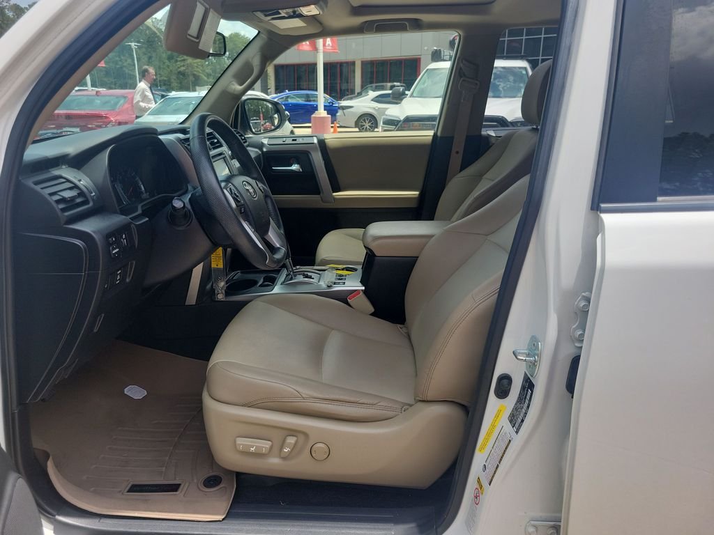 Used 2017 White Toyota SR5 Premium image 16
