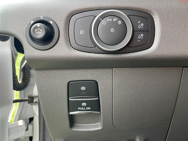 Used 2024 Oxford White Ford T350 AWD SRW image 35