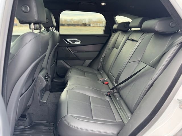 New 2026 Fuji White Land Rover Dynamic SE image 11
