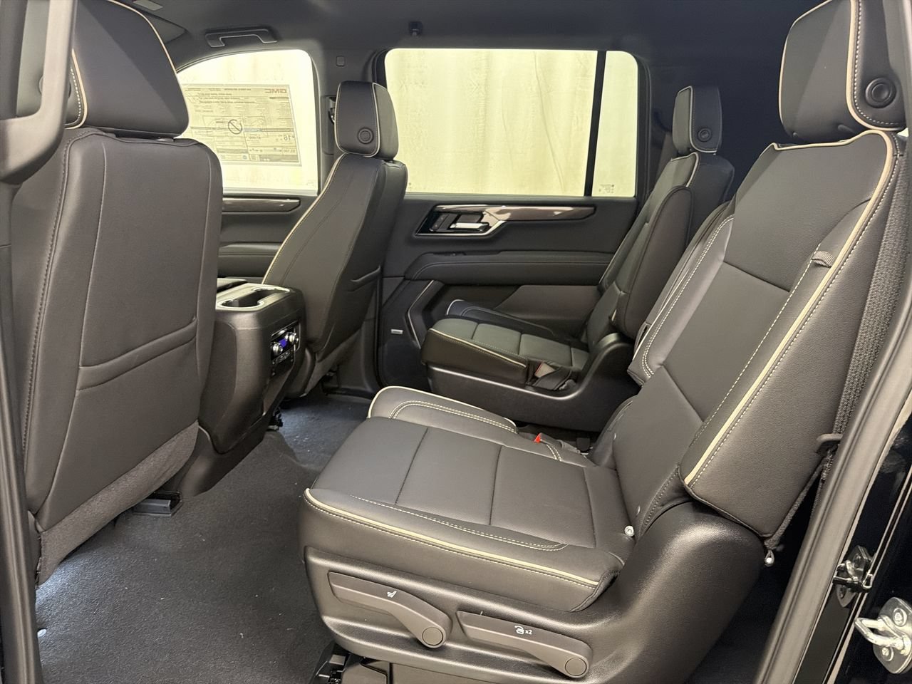 2026 GMC Yukon XL Elevation - Photo 18