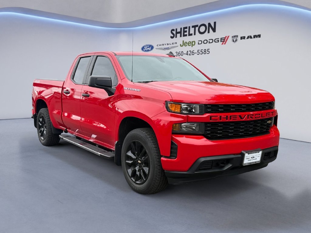 Used 2022 Red Chevrolet Custom image 8