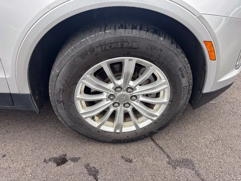 Used 2019 Silver Cadillac Base image 15