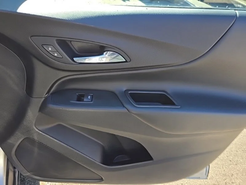 Used 2021 Silver Chevrolet LT image 32