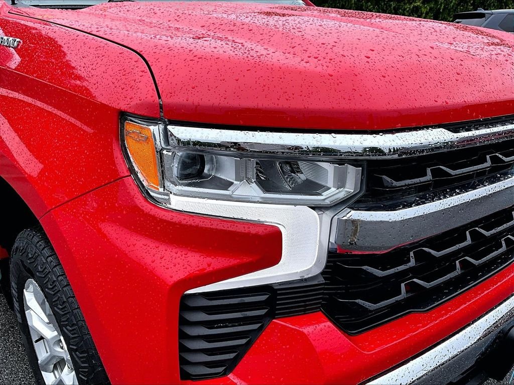 Used 2022 Red Chevrolet LT image 34