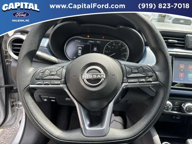 Used 2025 Silver Nissan 1.6 SV image 23