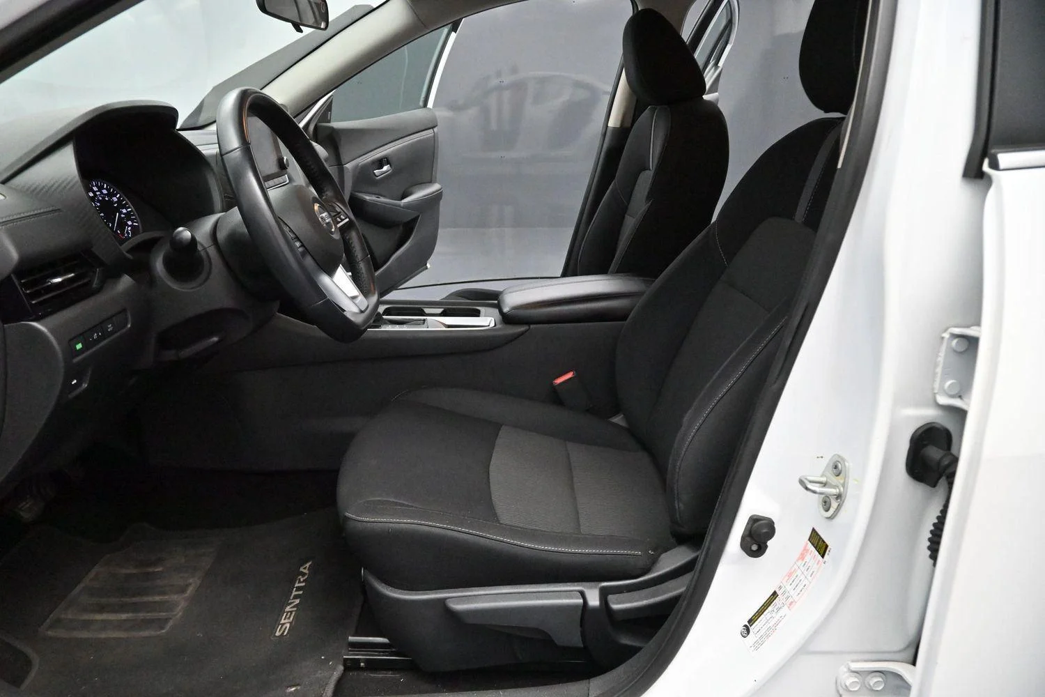 Used 2021 Aspen White Tricoat Nissan SV image 12