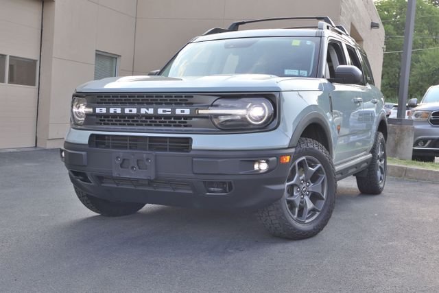Used 2021 Green Ford Badlands image 1